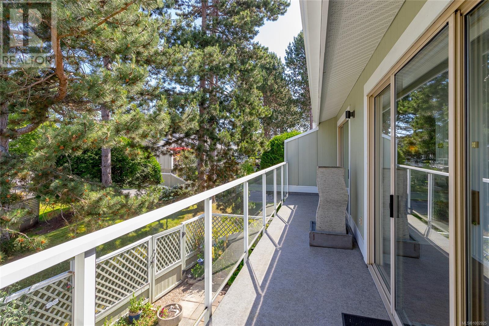 7 2020 White Birch Rd, Sidney, British Columbia  V8L 2R1 - Photo 22 - 1002925