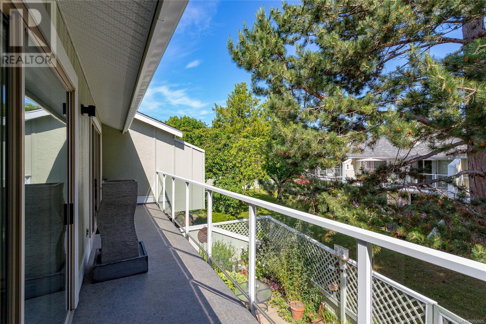 7 2020 White Birch Rd, Sidney, British Columbia  V8L 2R1 - Photo 23 - 1002925