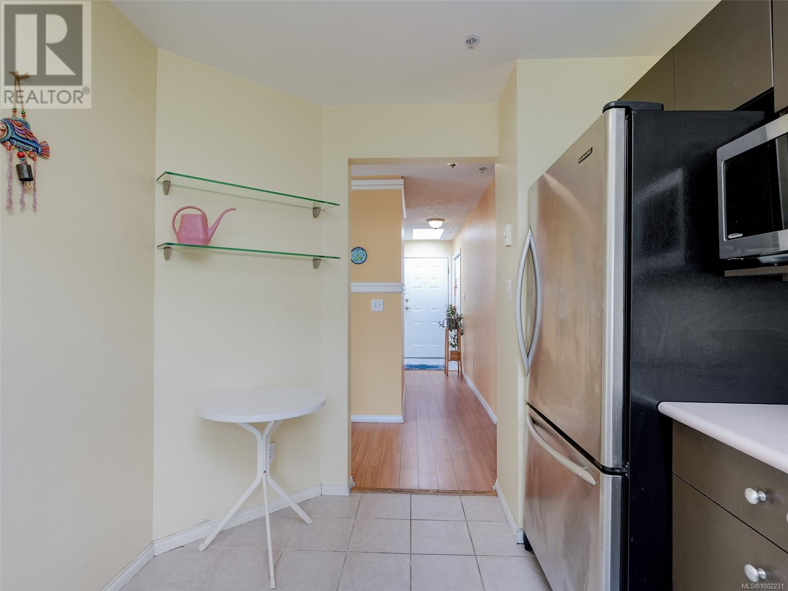 402 649 Bay St, Victoria, British Columbia  V8T 5H8 - Photo 11 - 1002231