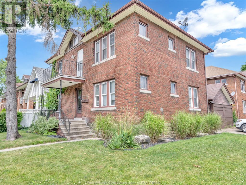 92-94 HANNA STREET East, windsor, Ontario