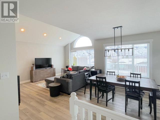 2759 Qu'appelle Boulevard, Kamloops, British Columbia  V2E 2J9 - Photo 9 - 10345077