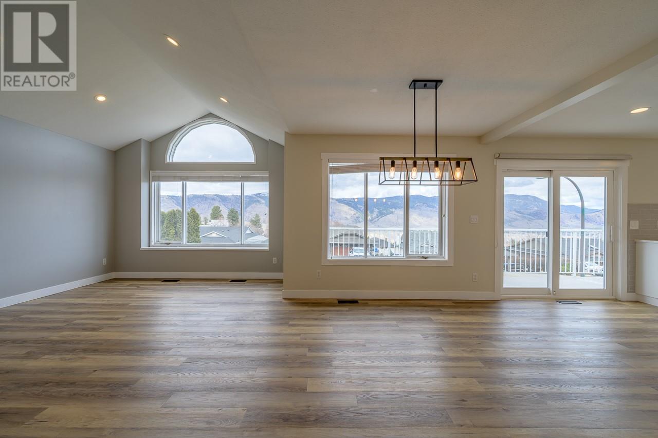 2759 Qu'appelle Boulevard, Kamloops, British Columbia  V2E 2J9 - Photo 13 - 10345077