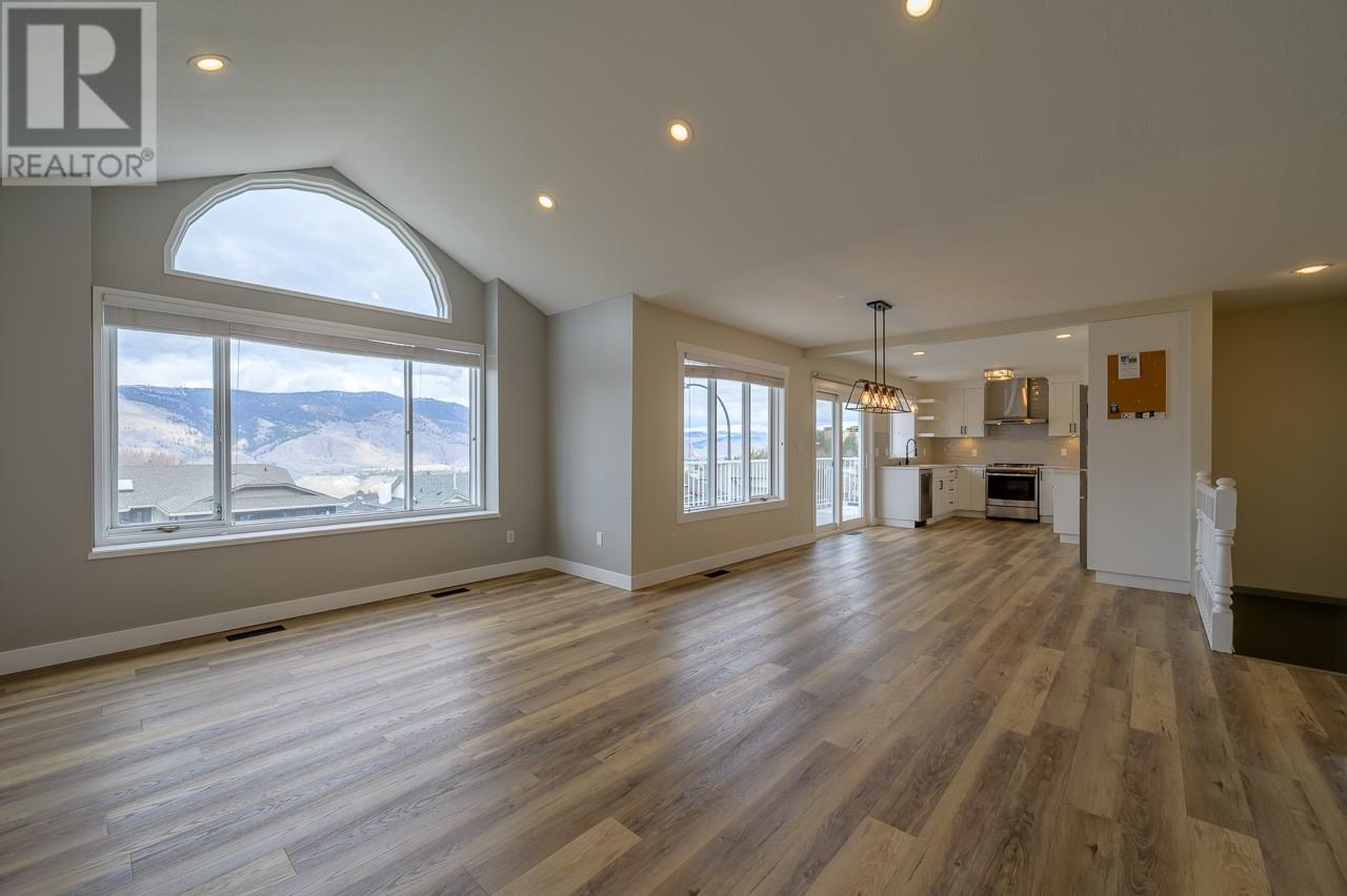 2759 Qu'appelle Boulevard, Kamloops, British Columbia  V2E 2J9 - Photo 11 - 10345077
