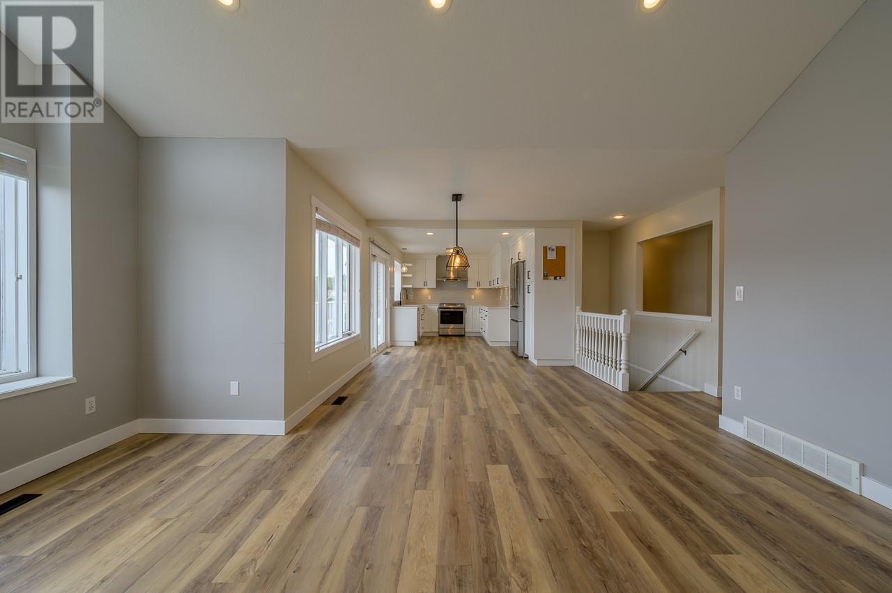 2759 Qu'appelle Boulevard, Kamloops, British Columbia  V2E 2J9 - Photo 12 - 10345077