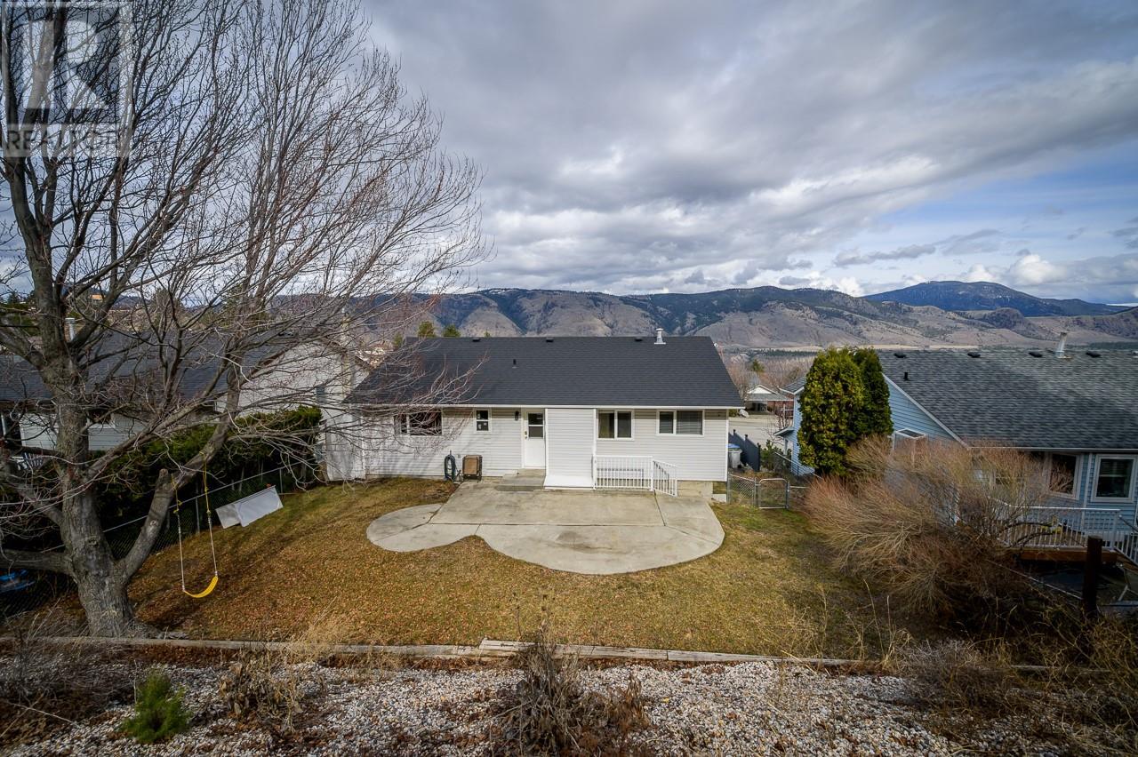 2759 Qu'appelle Boulevard, Kamloops, British Columbia  V2E 2J9 - Photo 38 - 10345077