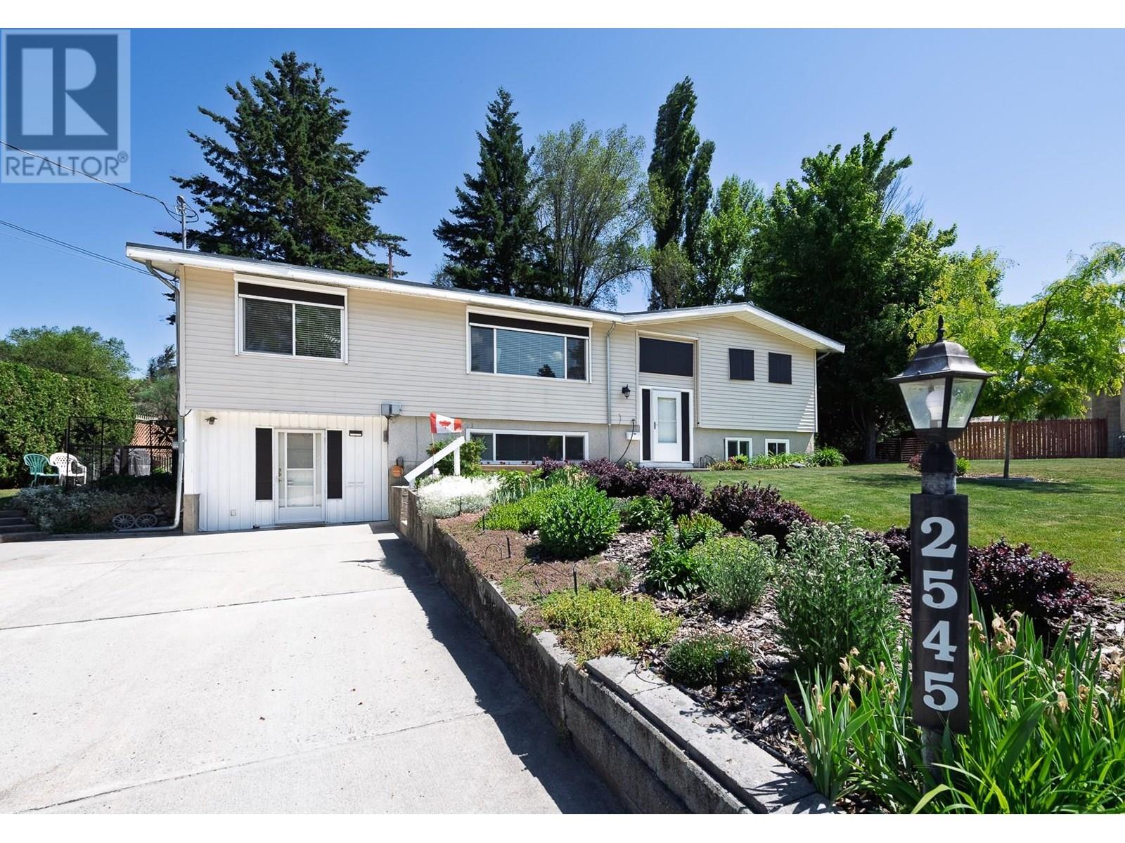 2545 Colleen Road, West Kelowna, British Columbia