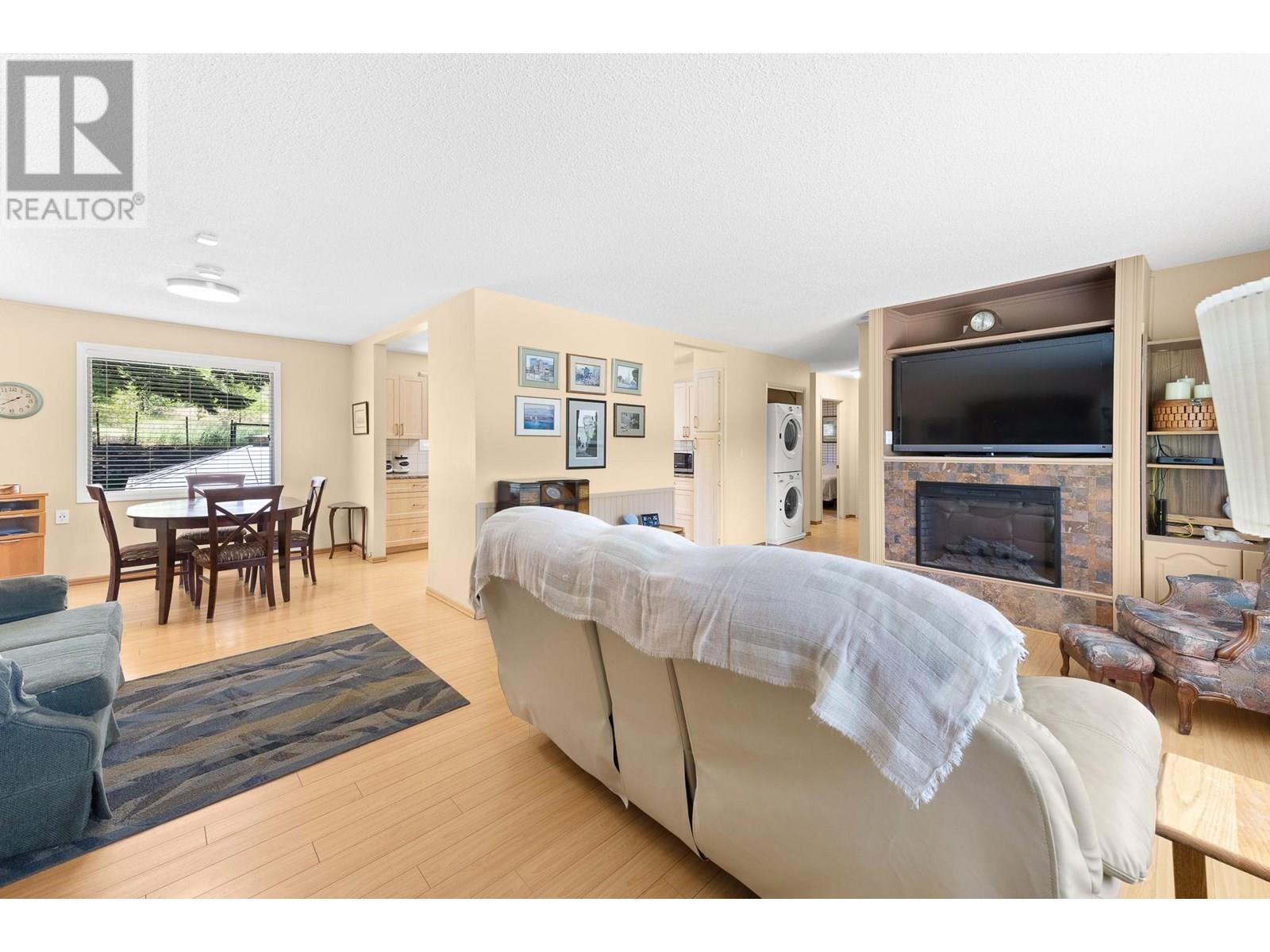 2545 Colleen Road, West Kelowna, British Columbia  V1Z 2K6 - Photo 9 - 10349617