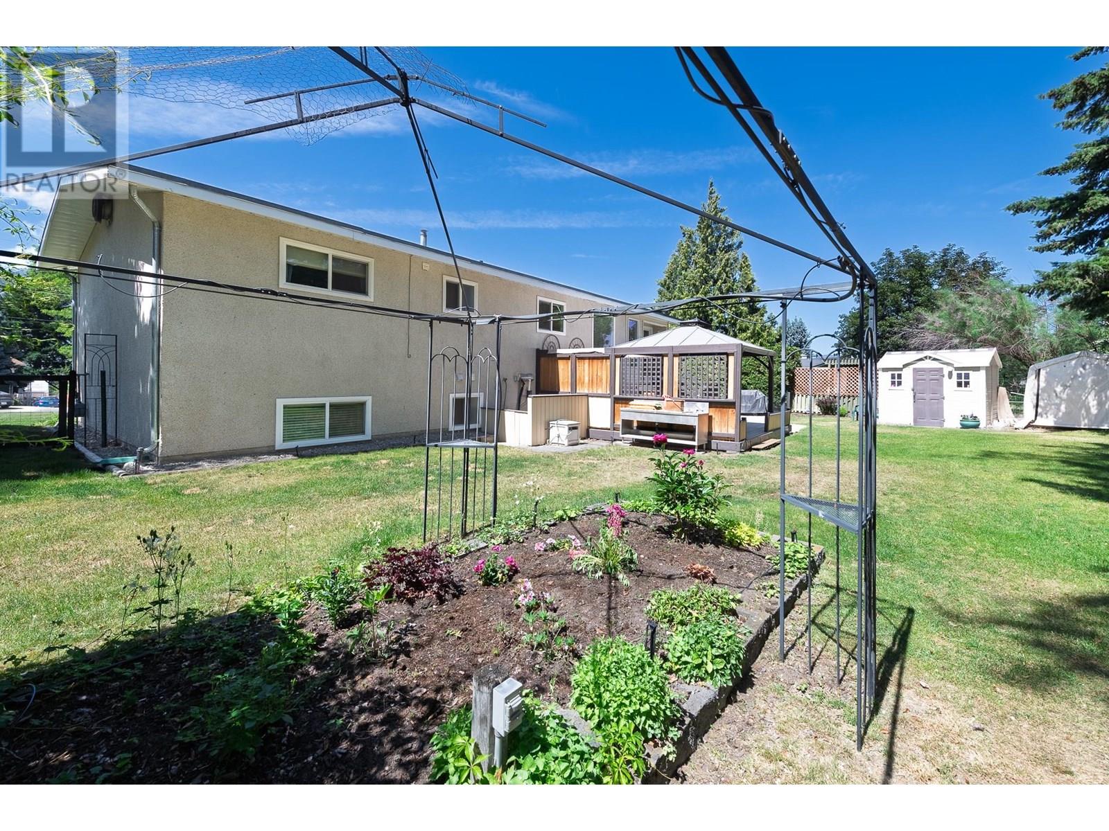 2545 Colleen Road, West Kelowna, British Columbia  V1Z 2K6 - Photo 32 - 10349617