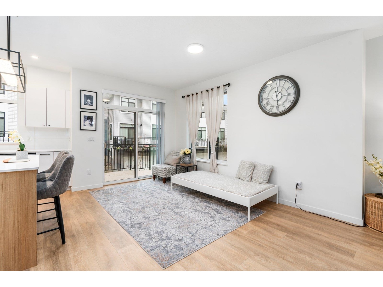 41 15235 Sitka Drive, Surrey, British Columbia  V3S 0A9 - Photo 5 - R3014326