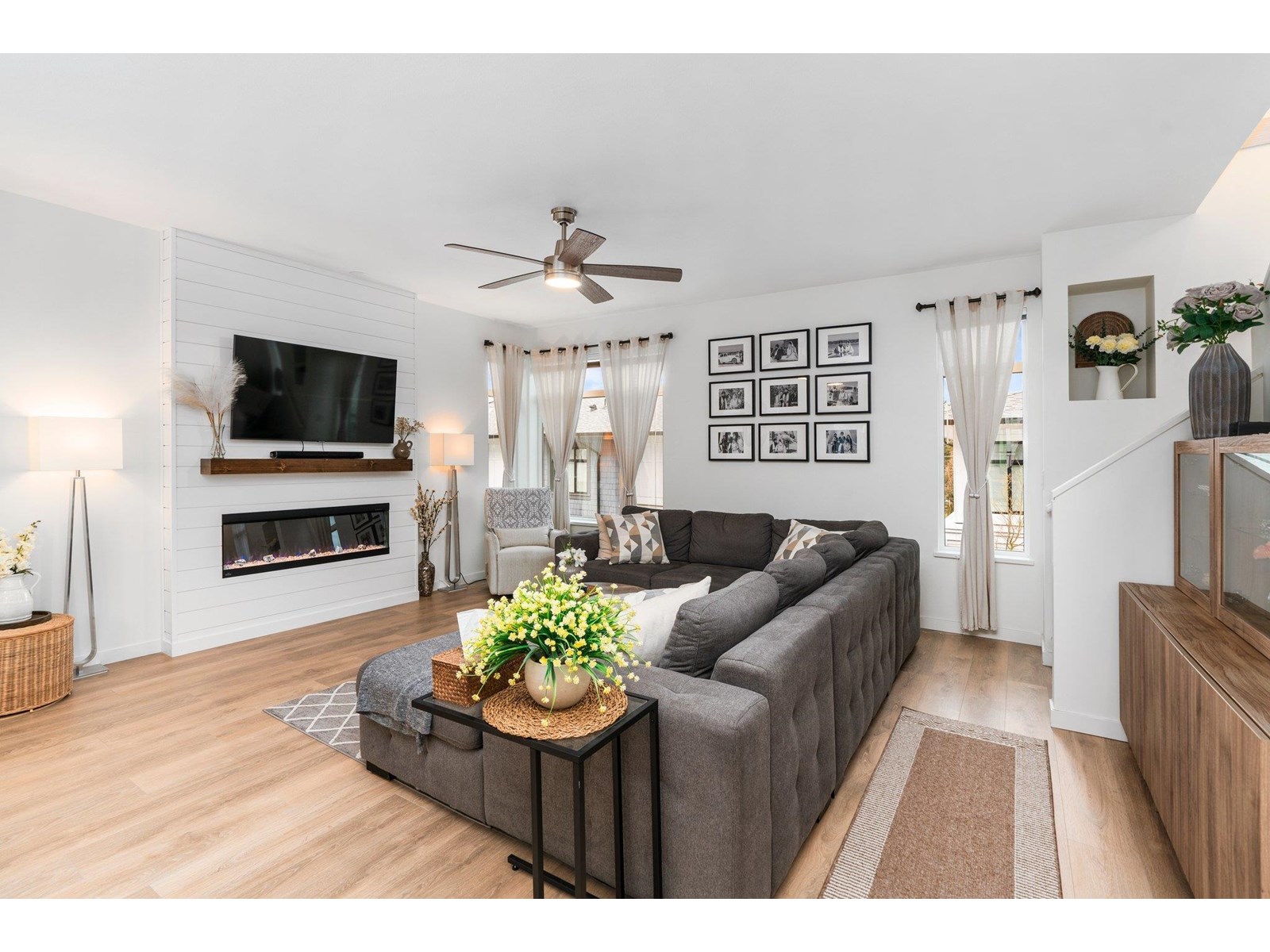 41 15235 Sitka Drive, Surrey, British Columbia  V3S 0A9 - Photo 4 - R3014326