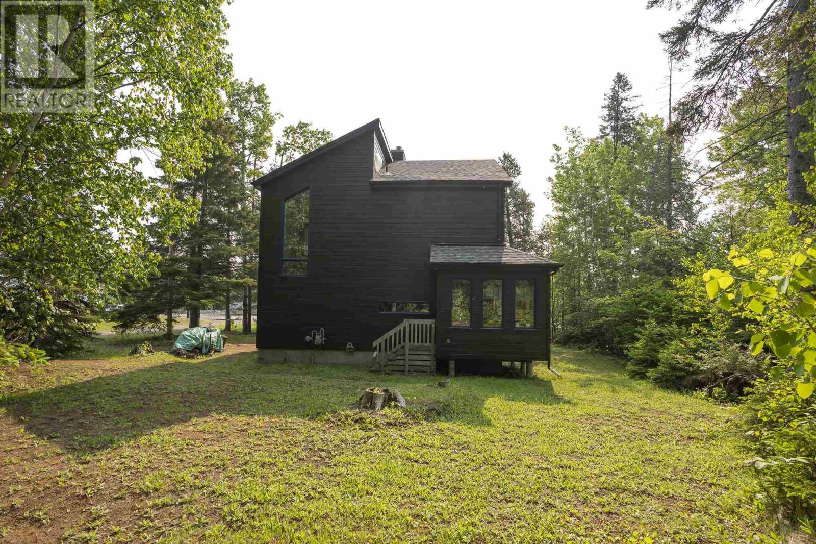 Property at 119 Market ST image 4