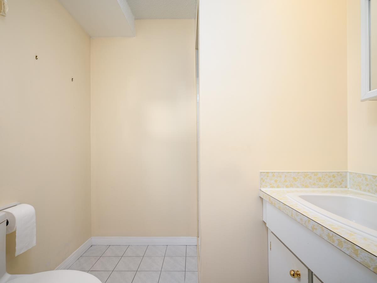11869 83 Avenue, Delta, British Columbia  V4C 2H6 - Photo 15 - R3014808