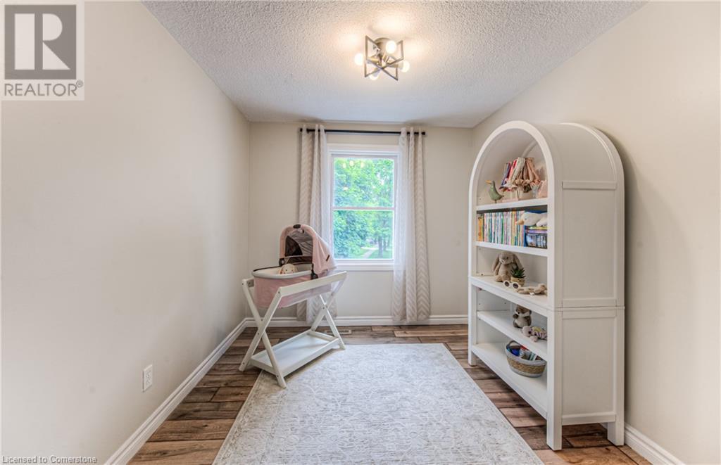 433 Midwood Crescent Unit# A, Waterloo, Ontario  N2L 5N4 - Photo 34 - 40740415
