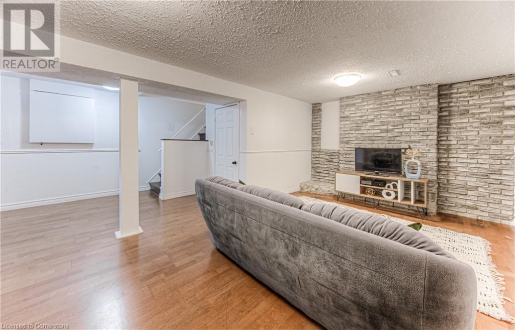 433 Midwood Crescent Unit# A, Waterloo, Ontario  N2L 5N4 - Photo 38 - 40740415