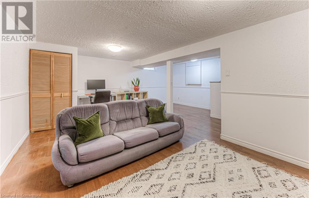 433 Midwood Crescent Unit# A, Waterloo, Ontario  N2L 5N4 - Photo 39 - 40740415