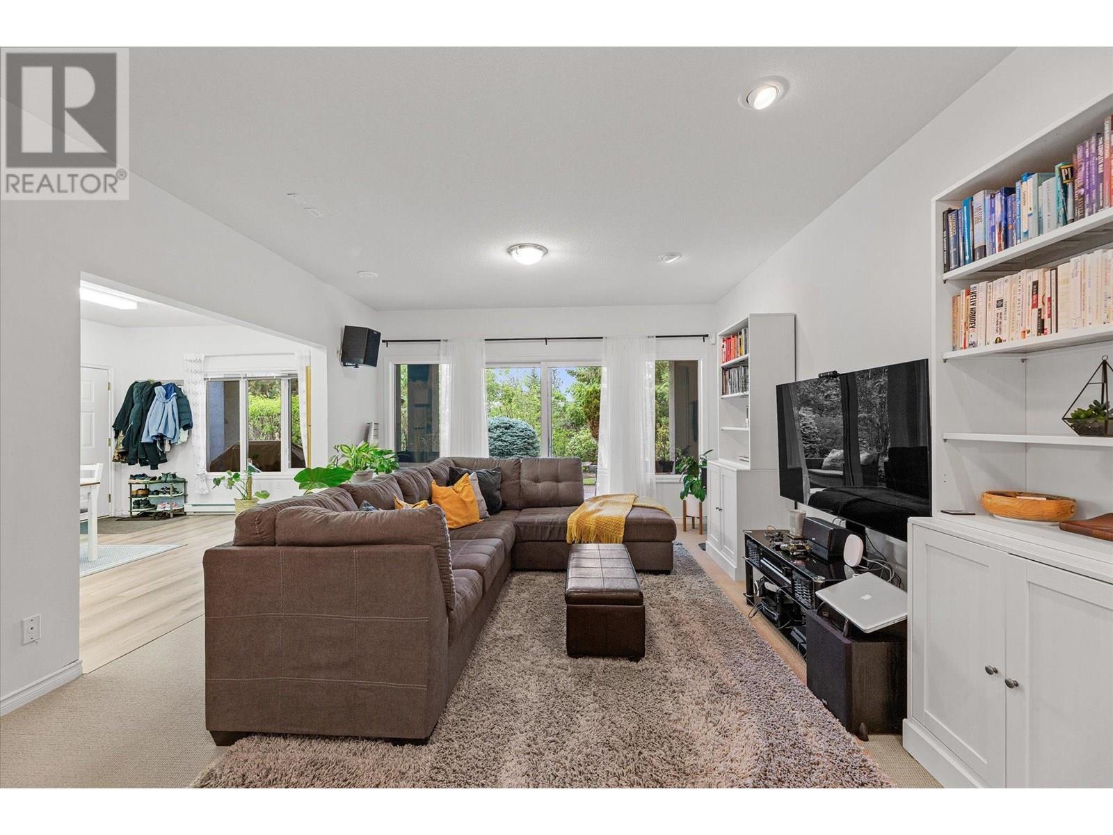 4187 Gallaghers Crescent, Kelowna, British Columbia  V1W 3Z9 - Photo 30 - 10351918