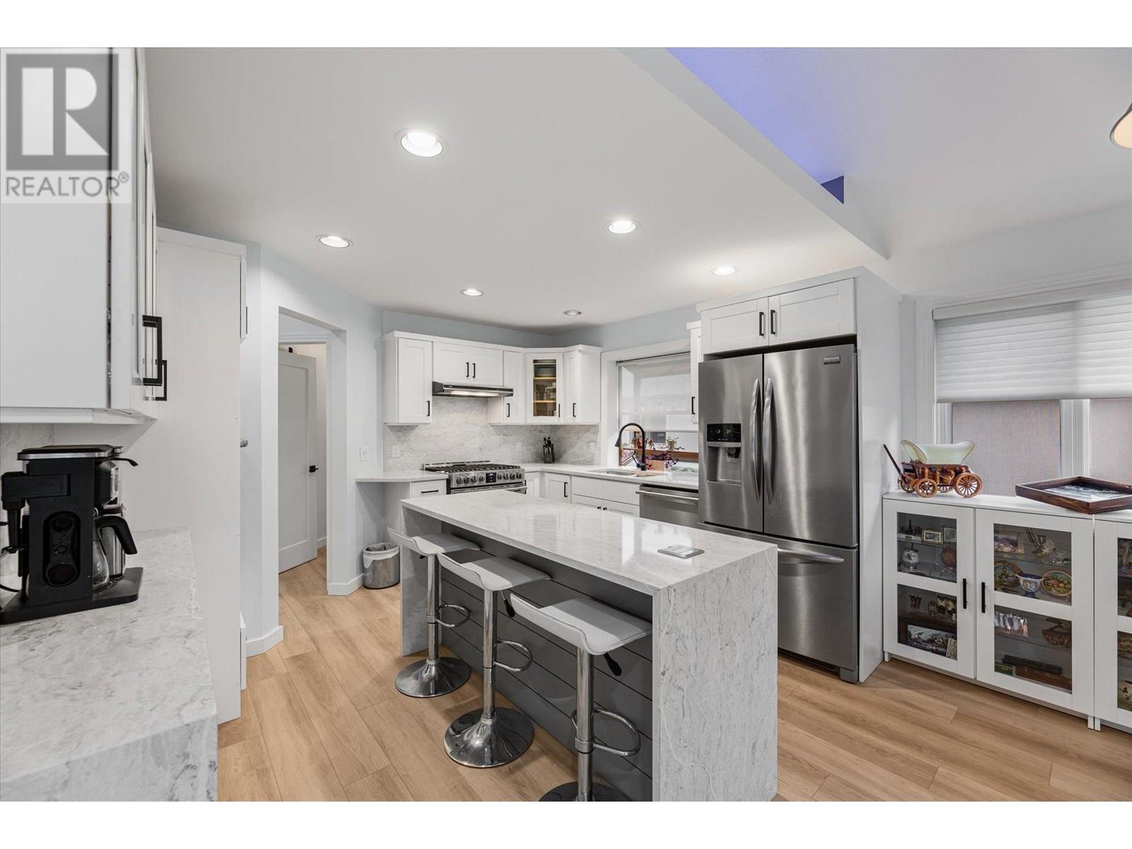 4187 Gallaghers Crescent, Kelowna, British Columbia  V1W 3Z9 - Photo 4 - 10351918