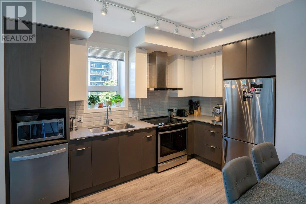 1775 Chapman Place Unit# 206, Kelowna, British Columbia  V1Y 0G3 - Photo 2 - 10351618