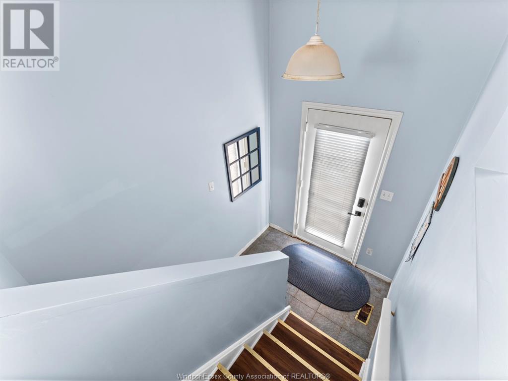 3302 Candlewood Crescent, Windsor, Ontario  N8W 5M5 - Photo 2 - 25014199
