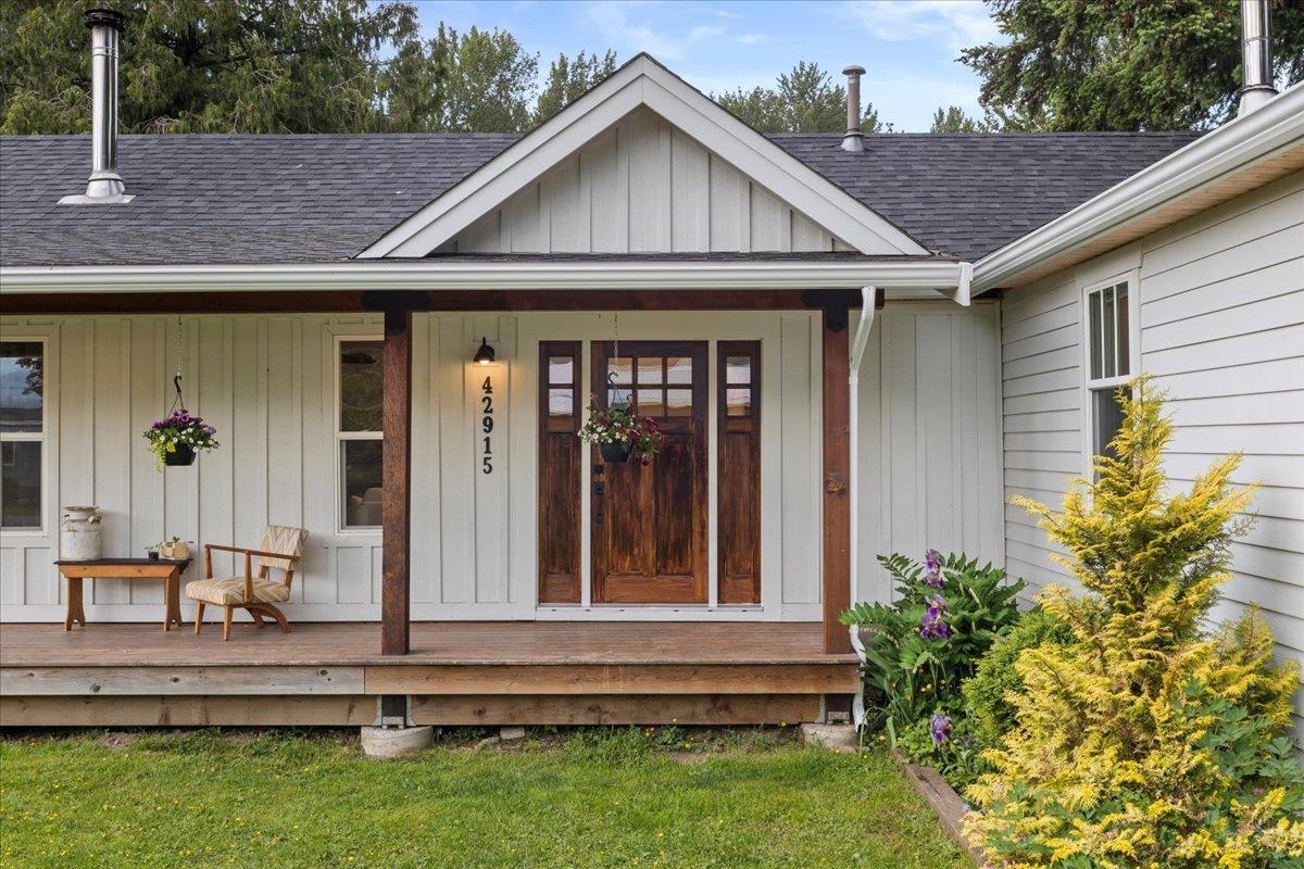 Property at 42915 LUMSDEN ROAD image 3