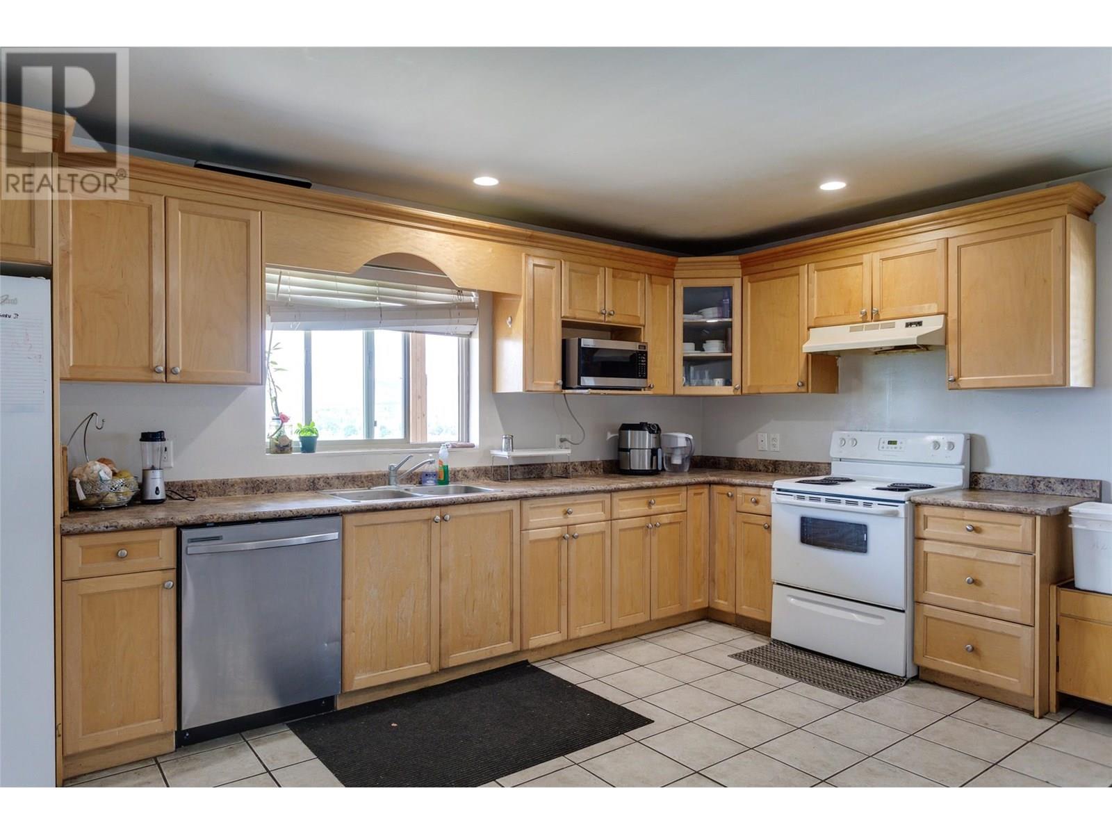 3370 Old Vernon Road Road, Kelowna, British Columbia  V1X 6P2 - Photo 80 - 10350741