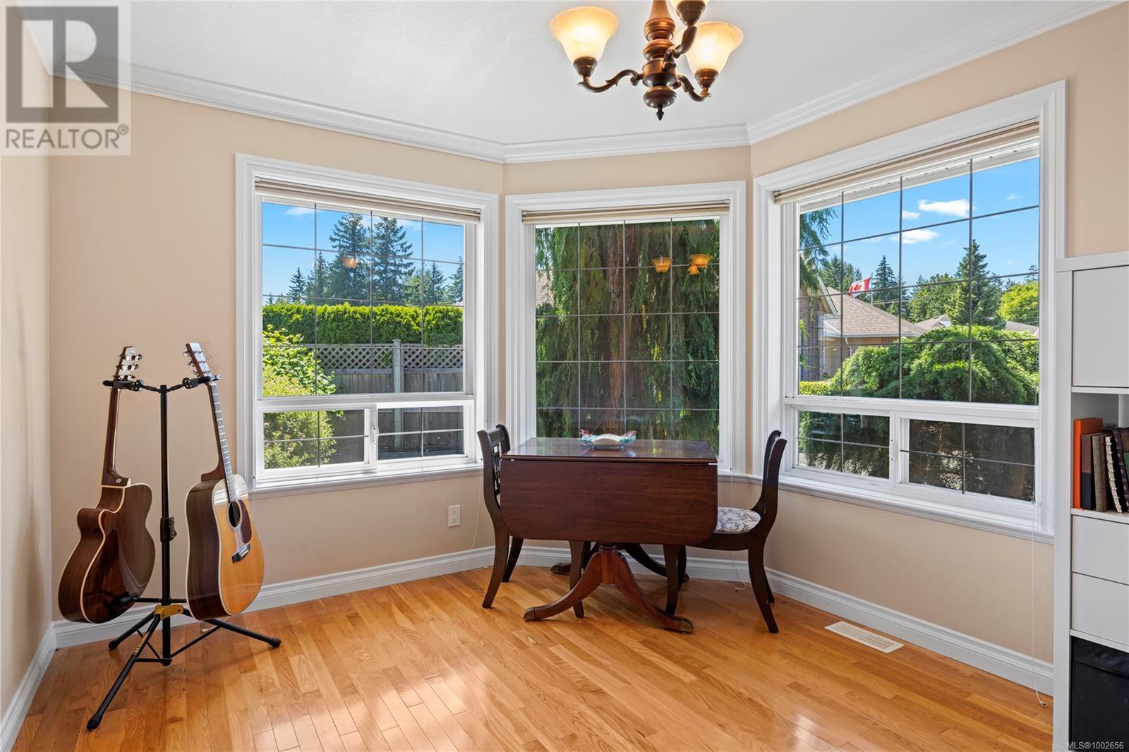 689 Aquarius Pl, Qualicum Beach, British Columbia  V9K 2P3 - Photo 8 - 1002656