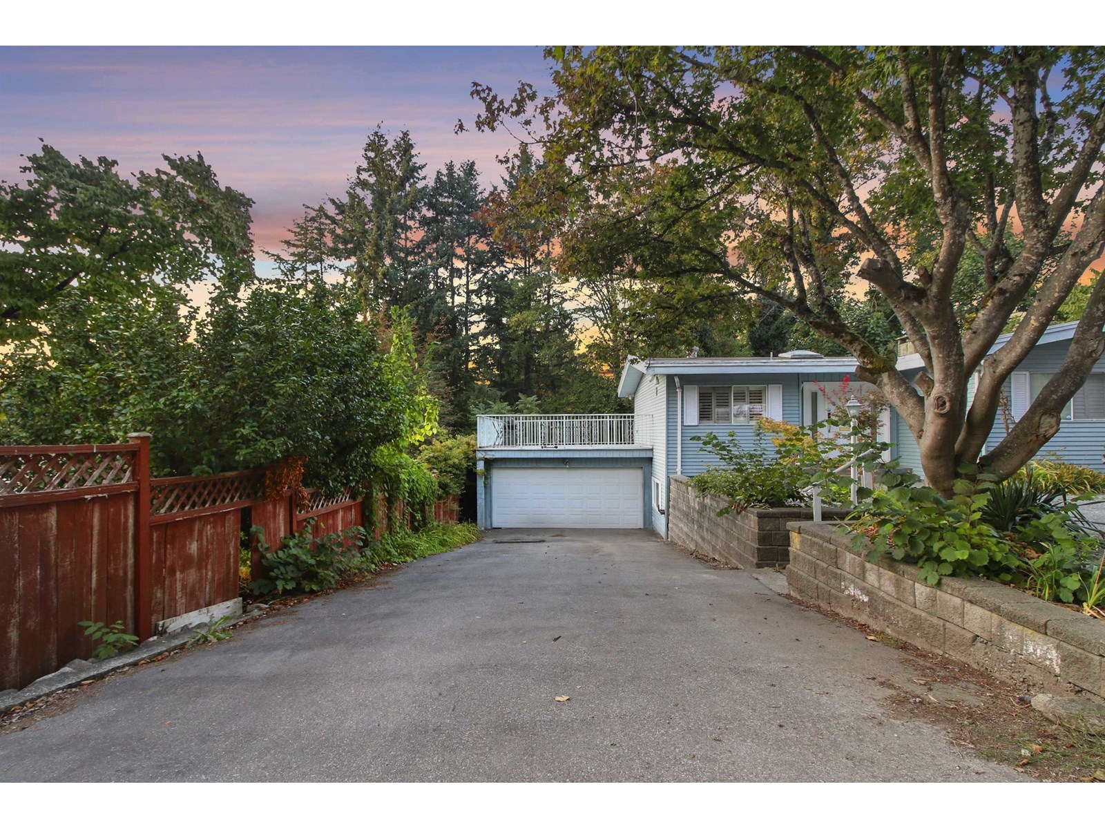 13833 114 Avenue, Surrey, British Columbia  V3R 2L8 - Photo 2 - R3014020