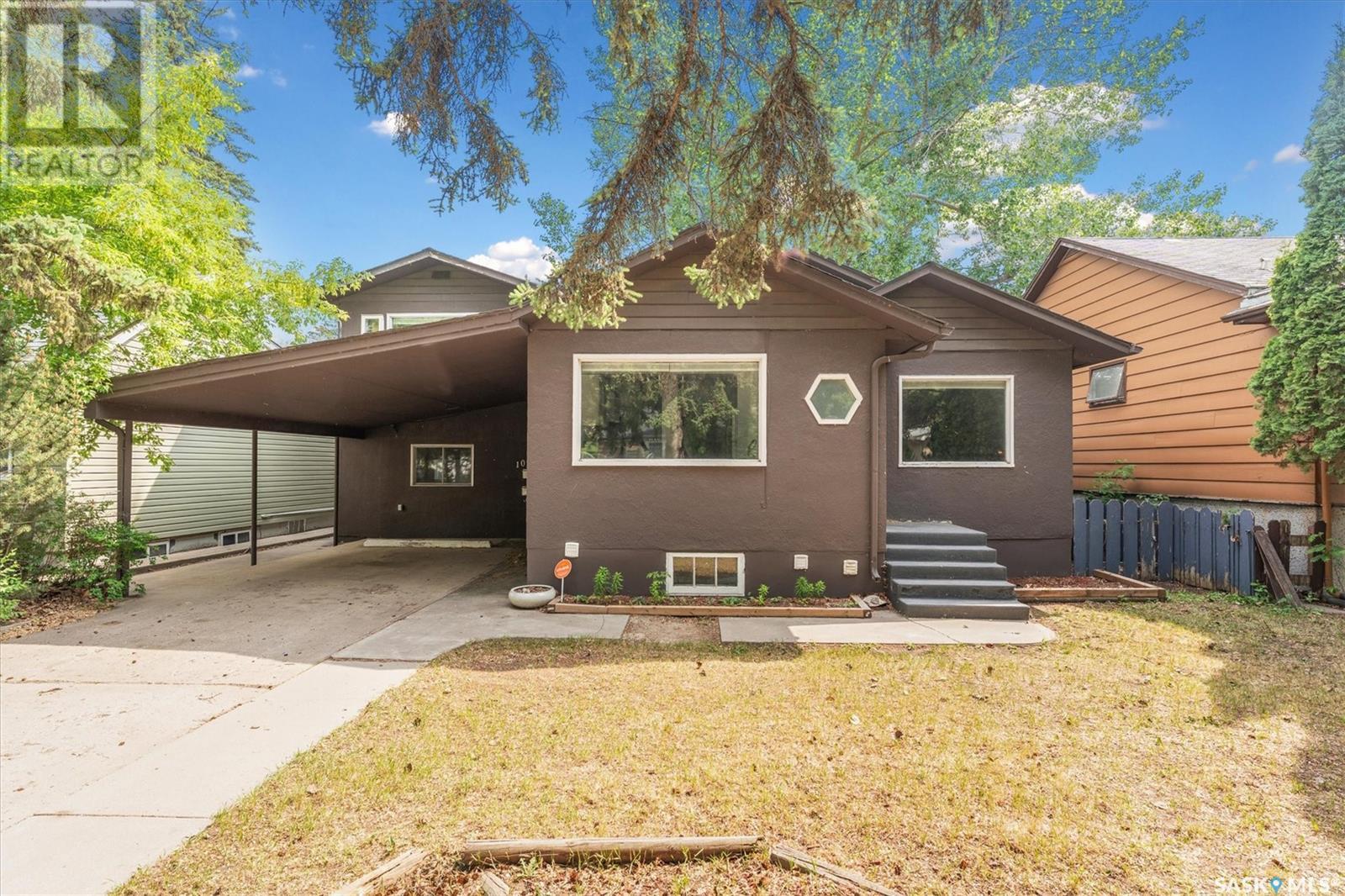 1004 6th STREET E, saskatoon, Saskatchewan