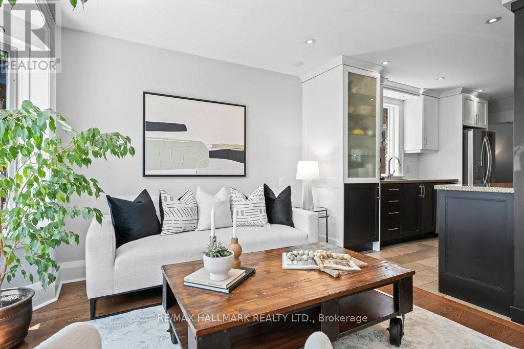 25 Selwood Avenue, Toronto (The Beaches), Ontario  M4E 1B3 - Photo 11 - E12215890