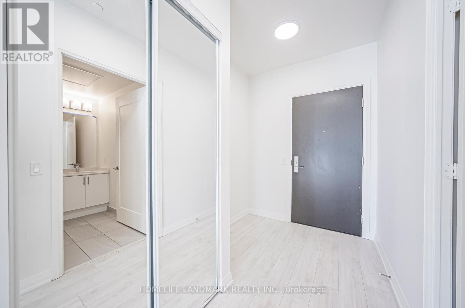 2304 - 9000 Jane Street, Vaughan (Vellore Village), Ontario  L4K 0M6 - Photo 8 - N12211678