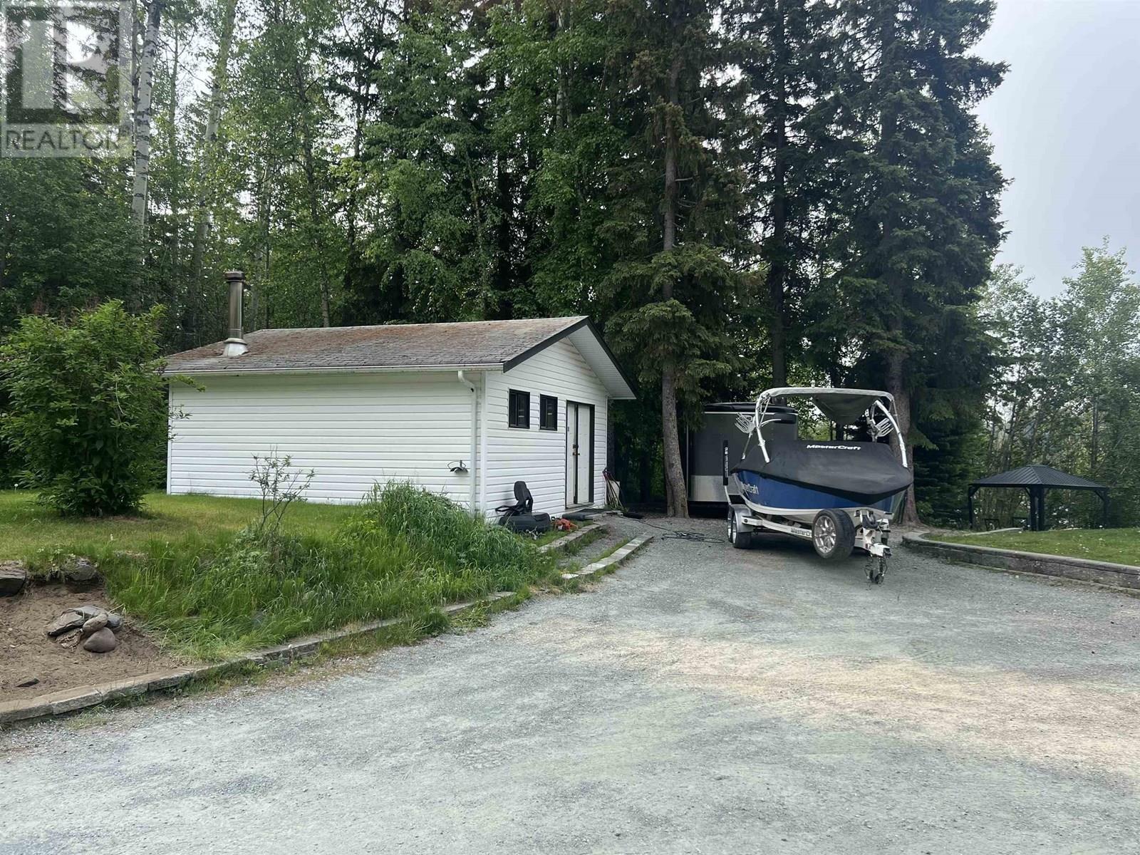 13010 Lakeside Drive, Prince George, British Columbia  V2K 5M7 - Photo 2 - R3014526