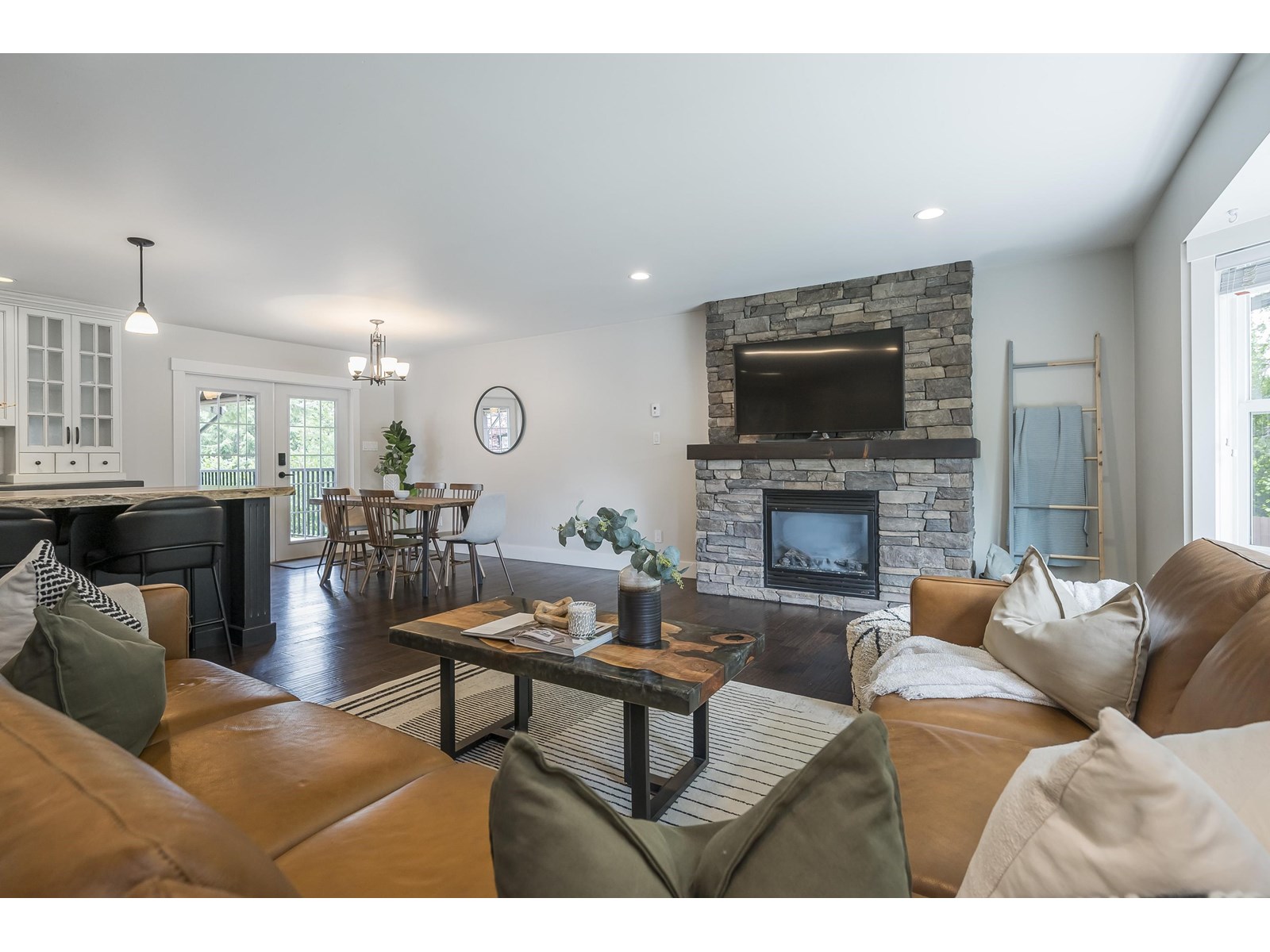9275 Frenice Crescent, Langley, British Columbia  V1M 2S2 - Photo 5 - R3014109