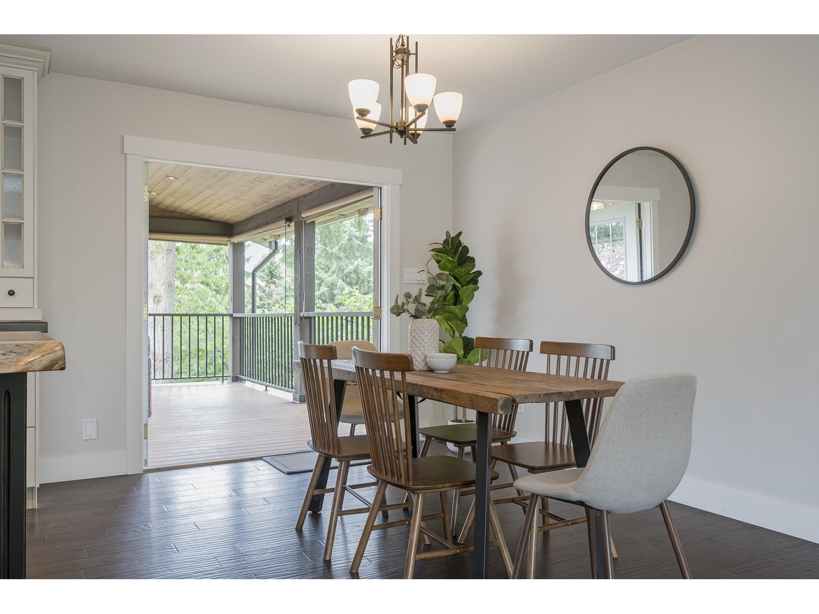9275 Frenice Crescent, Langley, British Columbia  V1M 2S2 - Photo 10 - R3014109