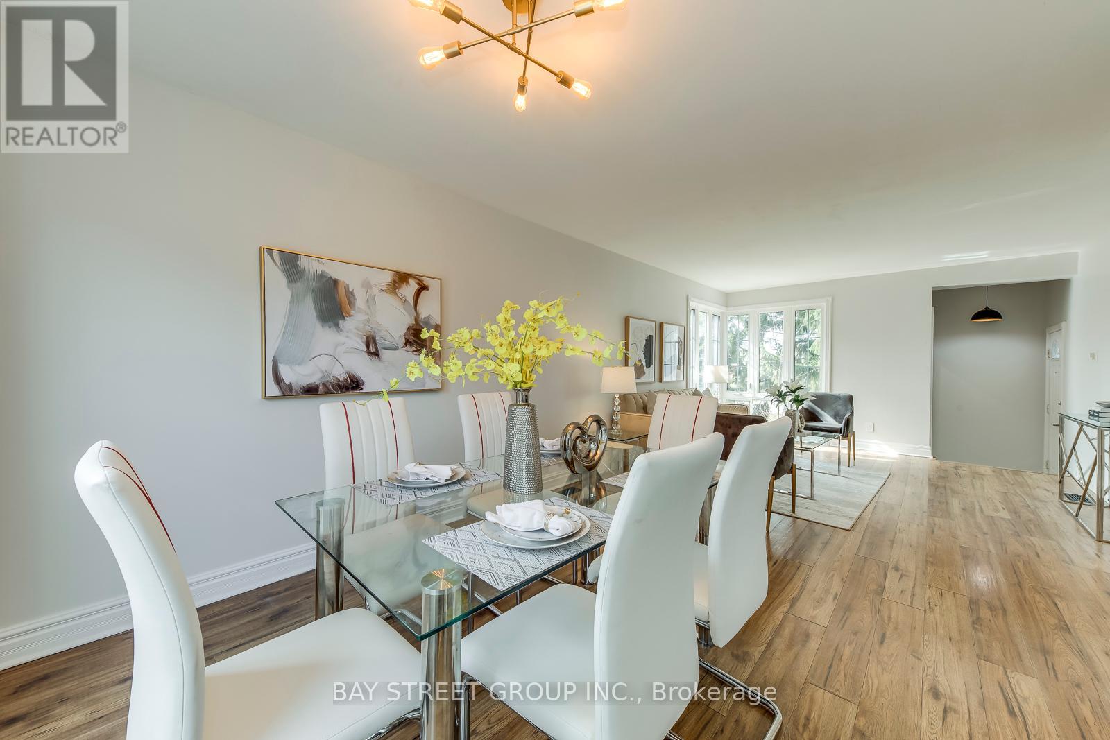 445 Samford Place, Oakville (Wo West), Ontario  L6L 4E7 - Photo 16 - W12211995
