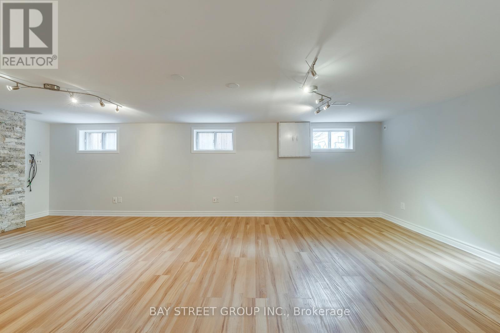 445 Samford Place, Oakville (Wo West), Ontario  L6L 4E7 - Photo 26 - W12211995