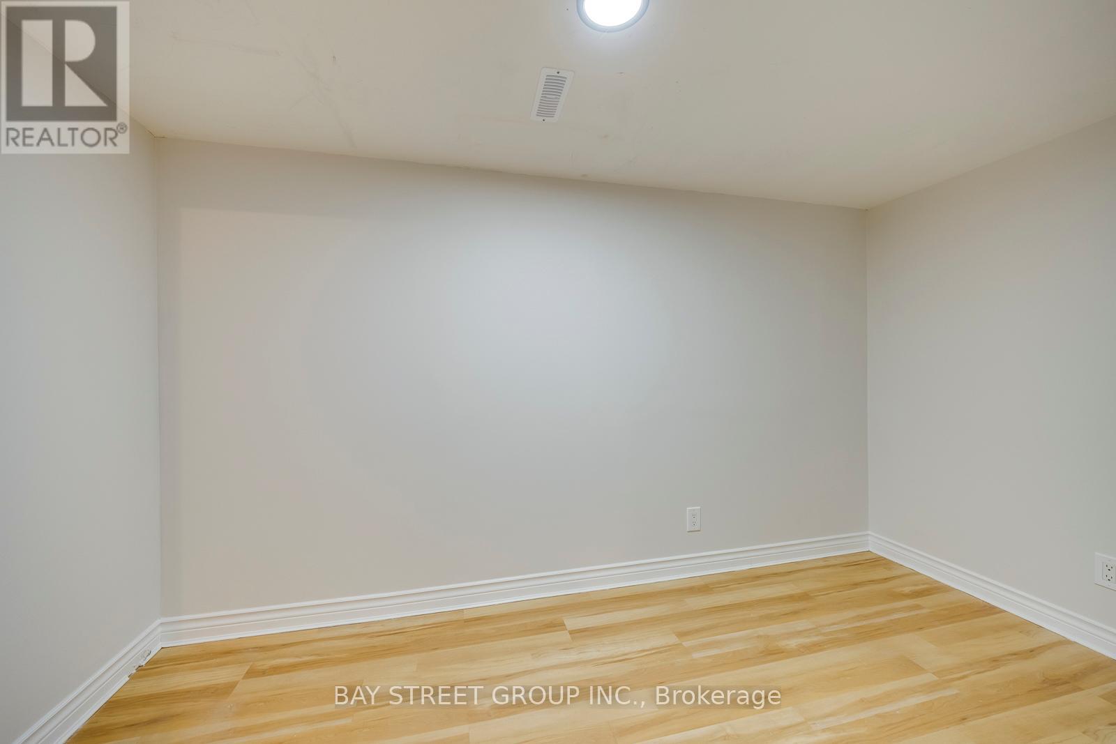 445 Samford Place, Oakville (Wo West), Ontario  L6L 4E7 - Photo 33 - W12211995