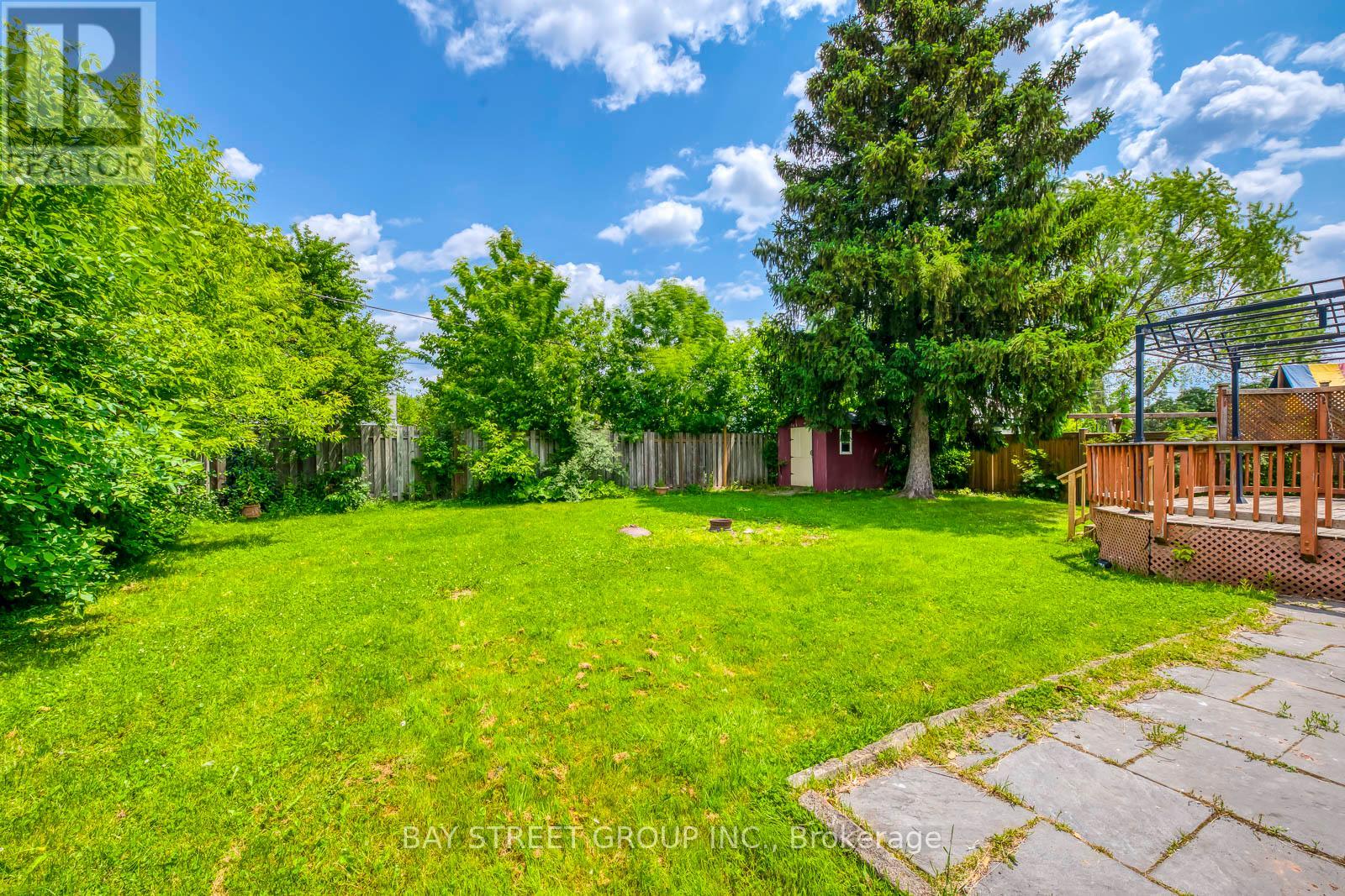 445 Samford Place, Oakville (Wo West), Ontario  L6L 4E7 - Photo 37 - W12211995