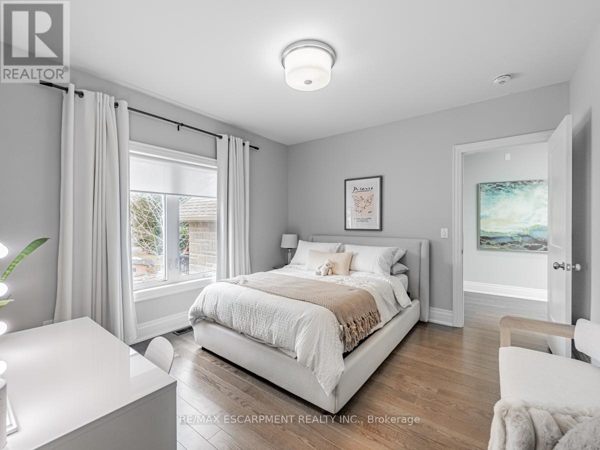 2541 Kate Common, Oakville, Ontario  L6L 0E9 - Photo 30 - W12212862