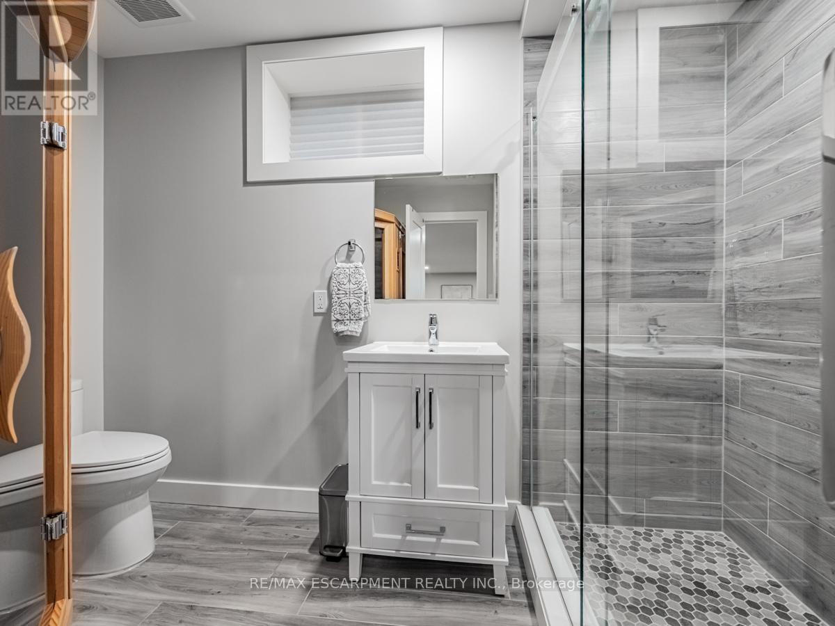 2541 Kate Common, Oakville, Ontario  L6L 0E9 - Photo 39 - W12212862