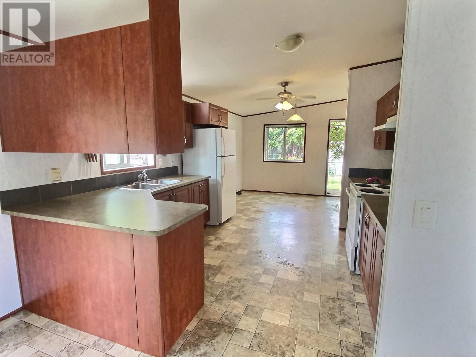 2401 Ord Road Unit# 31, Kamloops, British Columbia  V2B 7V8 - Photo 6 - 10351683