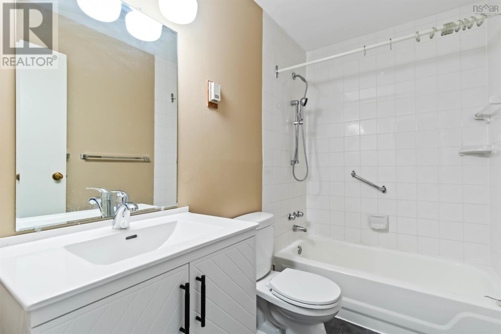 4 Forestside Crescent, Halifax, Nova Scotia  B3M 1M4 - Photo 17 - 202510483