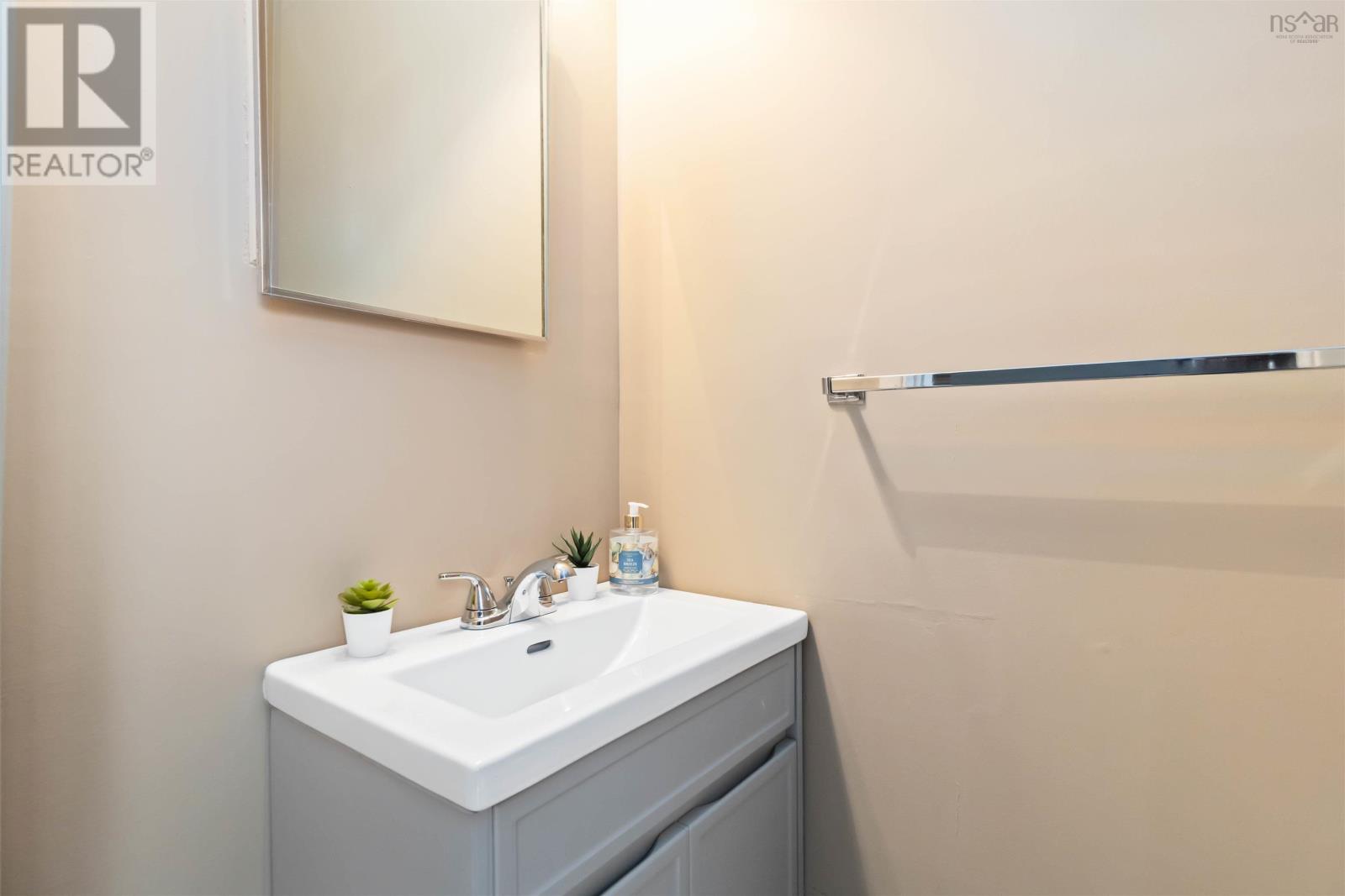 4 Forestside Crescent, Halifax, Nova Scotia  B3M 1M4 - Photo 14 - 202510483