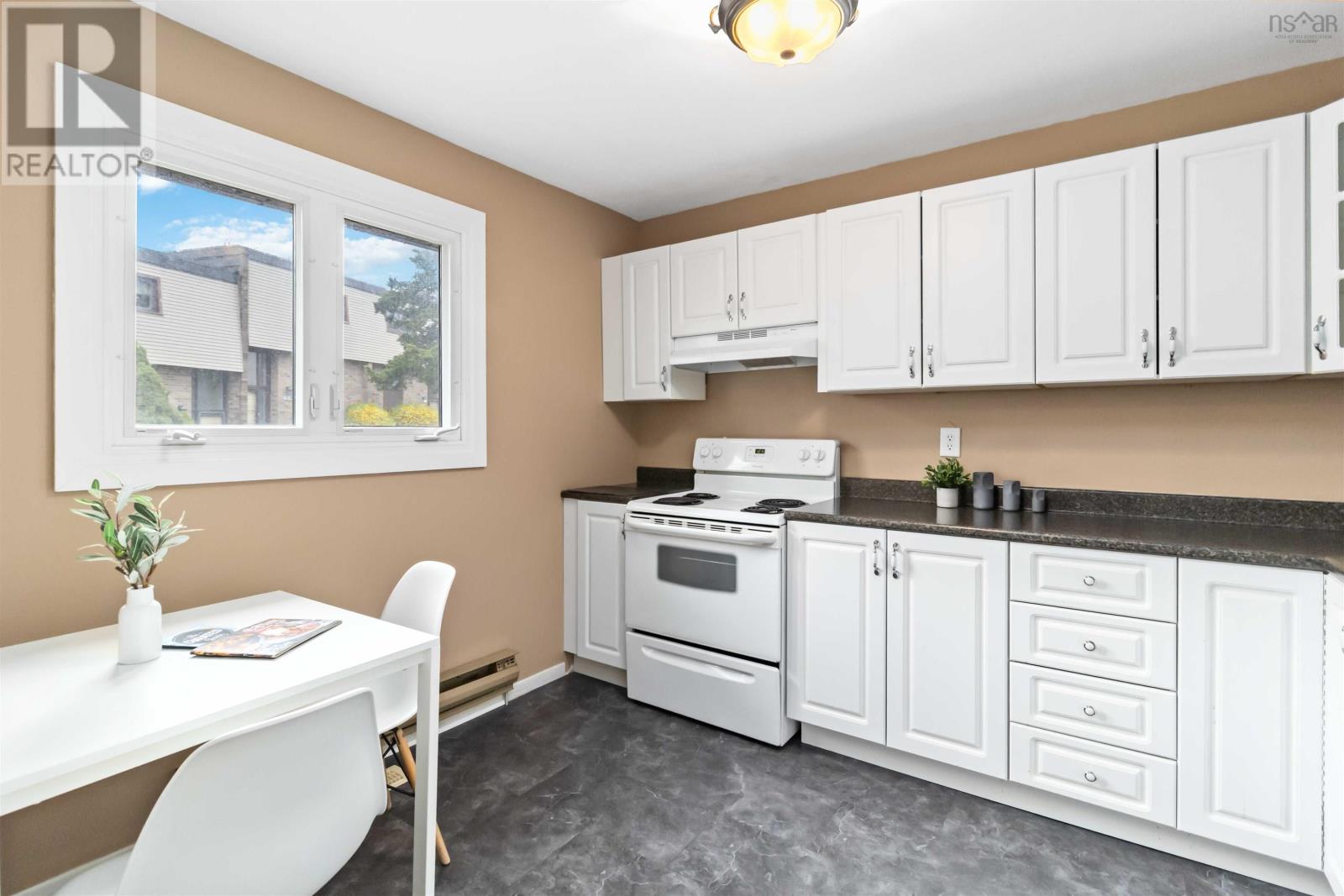 4 Forestside Crescent, Halifax, Nova Scotia  B3M 1M4 - Photo 9 - 202510483