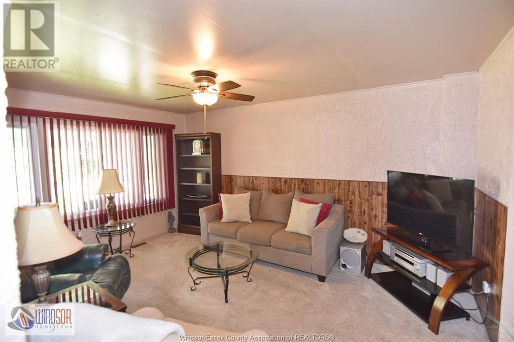 3659 Girardot, Windsor, Ontario  N9C 1W6 - Photo 7 - 25014924