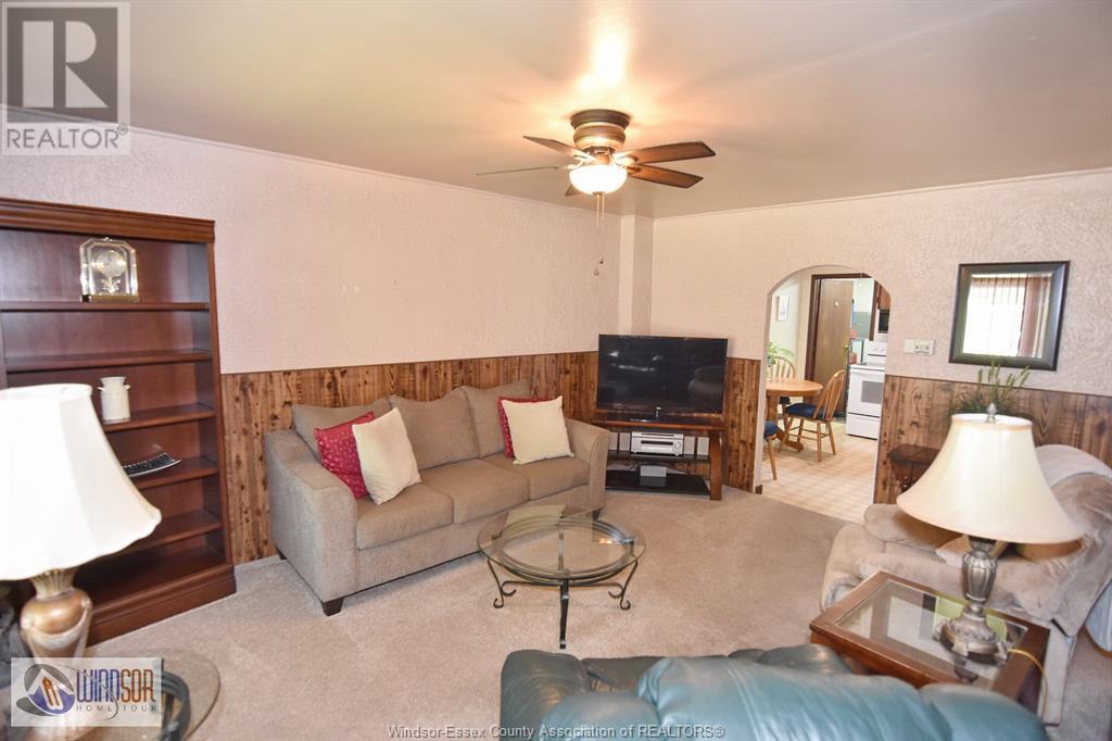 3659 Girardot, Windsor, Ontario  N9C 1W6 - Photo 8 - 25014924