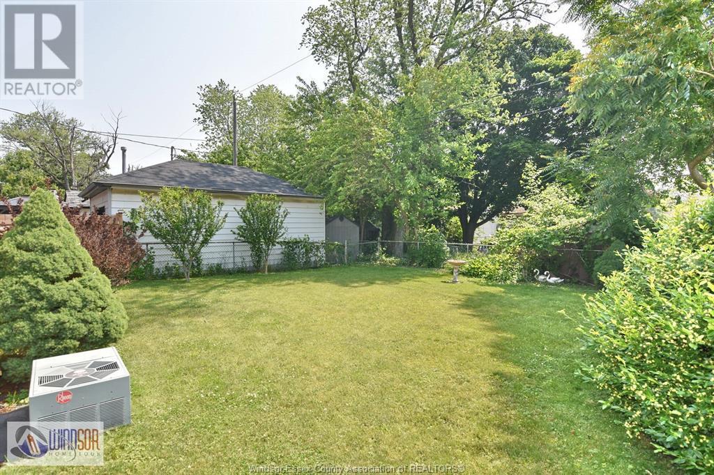 3659 Girardot, Windsor, Ontario  N9C 1W6 - Photo 29 - 25014924