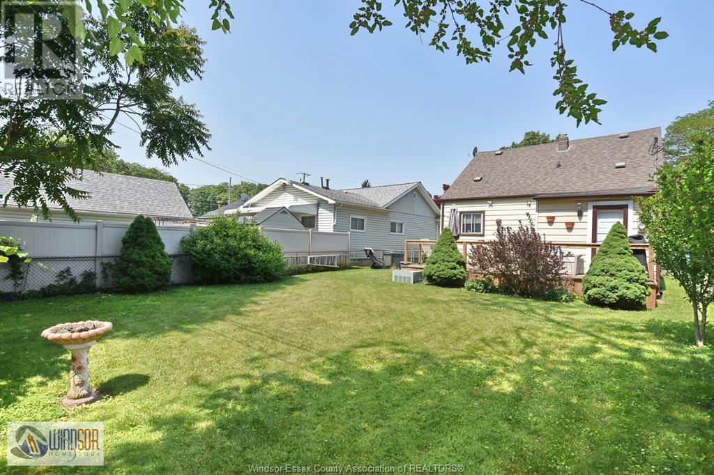 3659 Girardot, Windsor, Ontario  N9C 1W6 - Photo 28 - 25014924