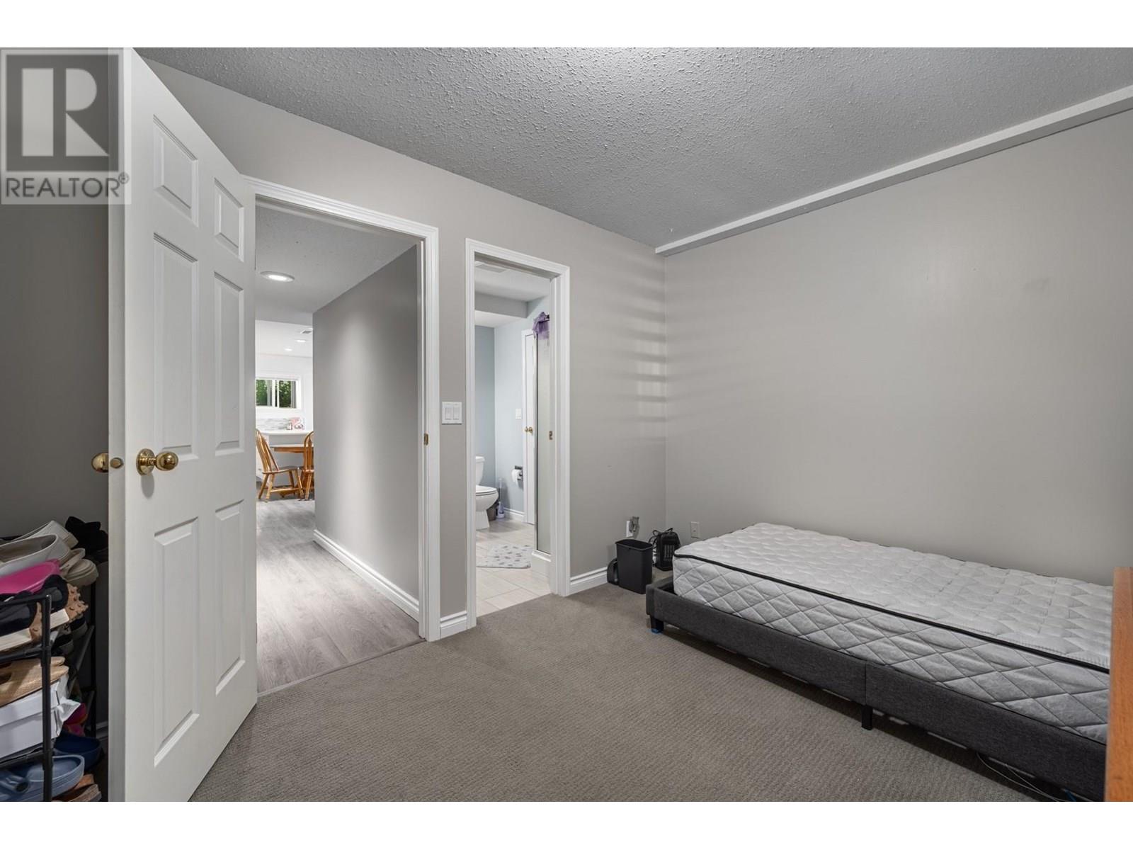 818 Greybriar Court, Kamloops, British Columbia  V1S 1K5 - Photo 31 - 10351957