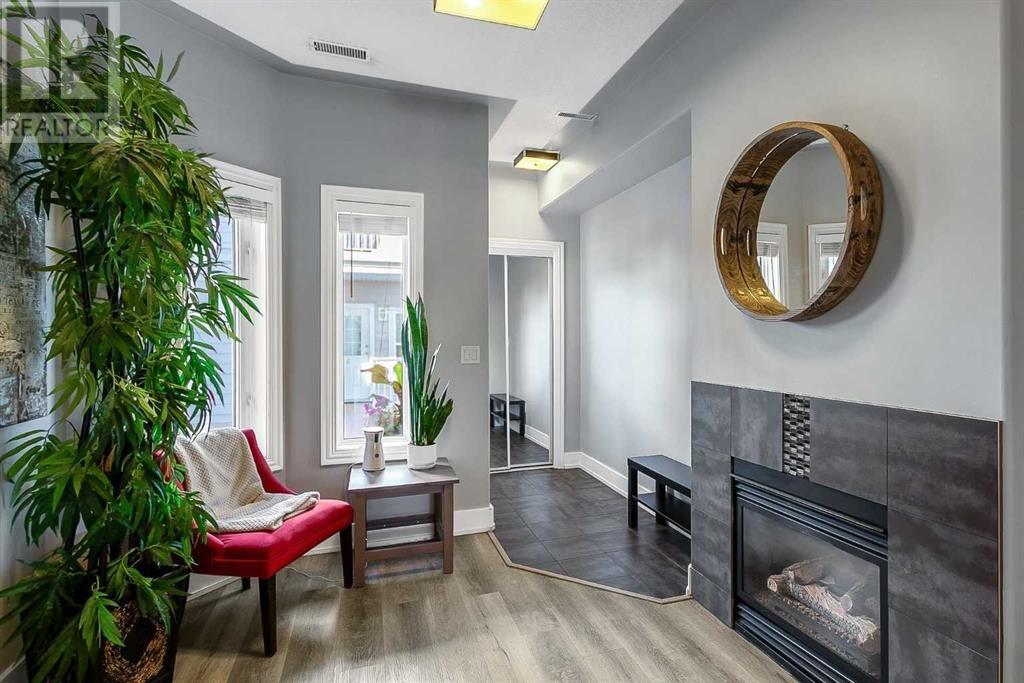 Property at 2, 1720 11 Street SW image 2