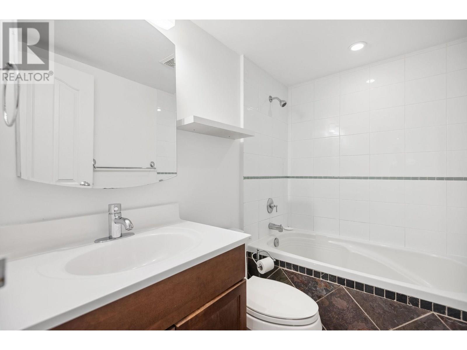 106 1169 Nelson Street, Vancouver, British Columbia  V6E 1J3 - Photo 13 - R3013942